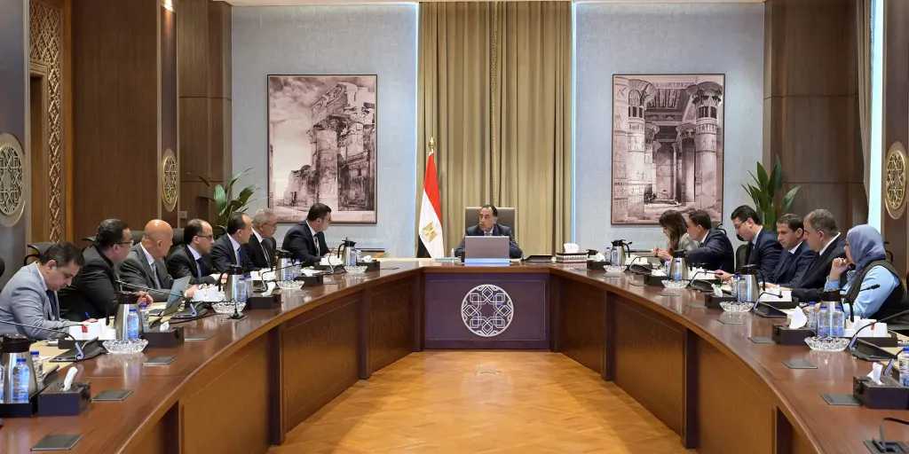 رئيس الوزراء يُتابع تطور الأعمال بالتجمع العمراني الجديد بجزيرة الوراق