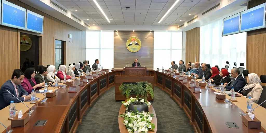 رئيس الوزراء يستعرض عدداً من ملفات عمل ”مركز المعلومات” الداعمة لجهود الدولة التنموية