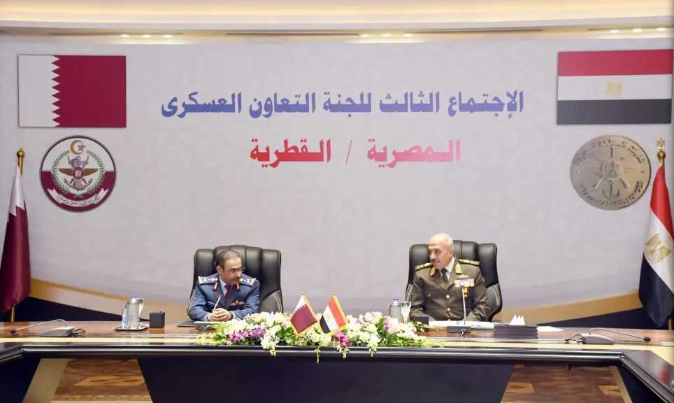 الفريق أحمد خليفة يلتقى رئيس أركان القوات المسلحة القطرية لبحث التعاون العسكرى