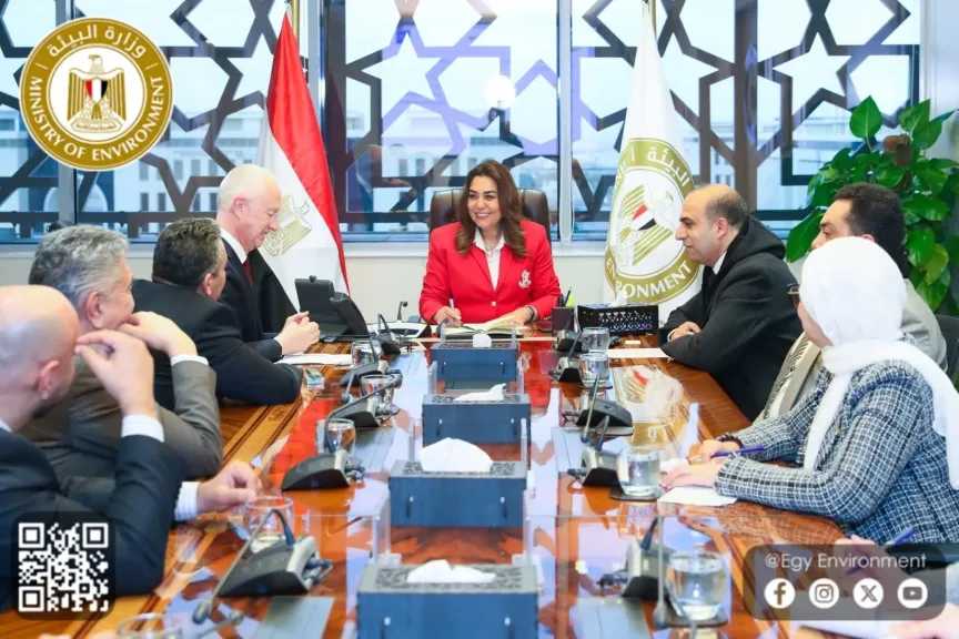 وزيرة التنمية المحلية والقائم بأعمال وزير البيئة تلتقى رئيس مجموعة فيكا الفرنسية