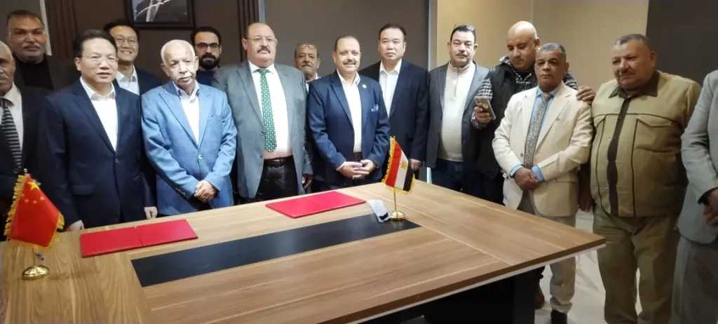 تعاون فنى بين اتحادى عمال مصر والصين اتفاقية لنقل الصناعة وصيانة المركبات