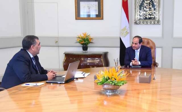الرئيس السيسي يؤكد أهمية مواصلة جهود تطوير وإصلاح القطاع العام