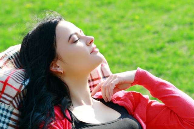 5 وصفات طبيعية لحماية الجلد من أشعة الشمس