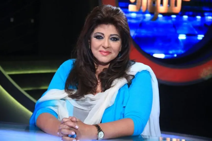 تفاصيل حادث تصادم لسيارة الفنانة هالة صدقى بالشيخ زايد