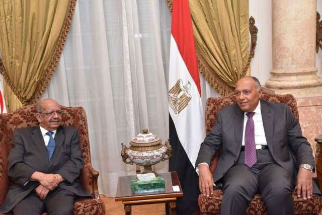 بدء اجتماع وزيري الخارجية المصري والجزائري بالتحرير