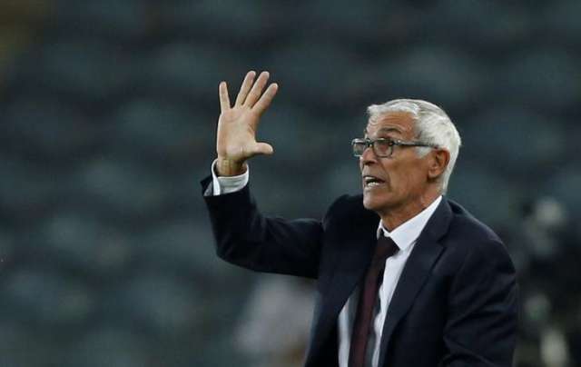 «كوبر» يستدعي 7 لاعبي الأهلي لمعسكر مارس