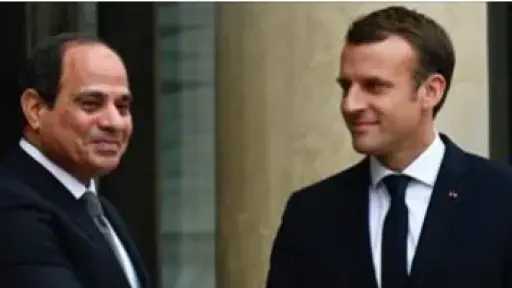 الرئيس السيسي والرئيس الفرنسي يتفقدان كورنيش الإسكندرية وقلعة قايتباي بحضور وفود الفرنكوفونية