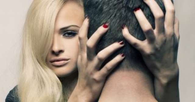 مين يقدر ع الستات.. كيف تجذب المرأة الرجل إليها حسب برجها؟