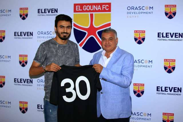 اللجنة الأولمبية تتسلم 17 مليون جنيه من وزارة الرياضة