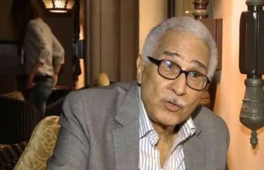 إلهام شاهين تنعى الفنان عبدالرحمن أبو زهرة: سيظل باقي بفنه الراقي