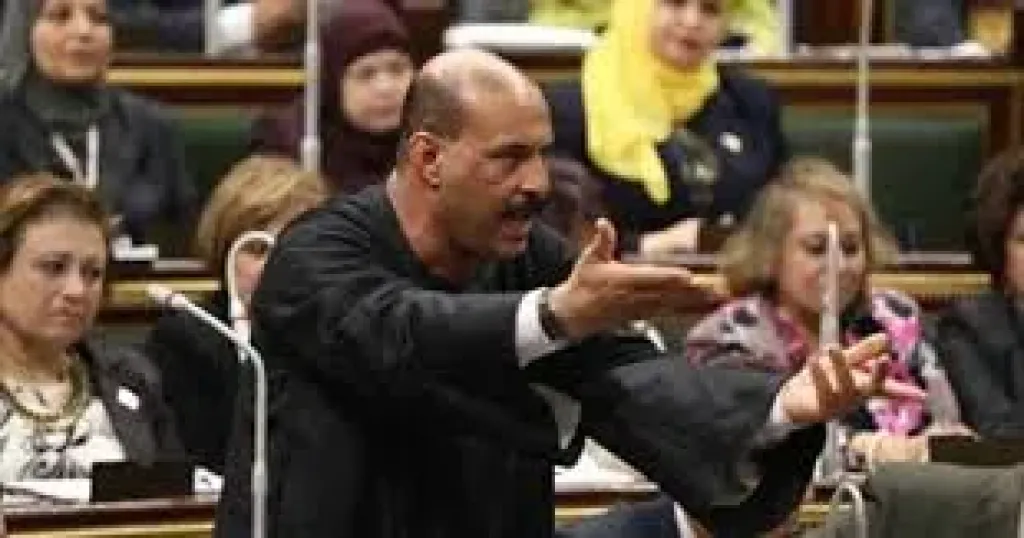 فتحي قنديل يفوز بالجولة الأولي في دائرة نجع حمادي بـ 56 ألف صوت