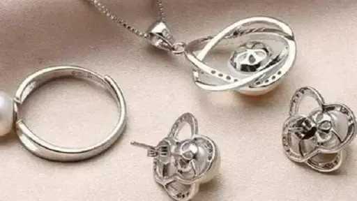 ارتفاع  أسعار الفضة اليوم الإثنين 30 مارس 2026.. عيار 999 يسجل 130 جنيهًا