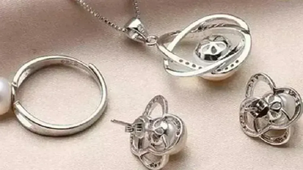 استقرار أسعار الفضة في مصر اليوم الثلاثاء .. عيار 925 يسجل 118.5 جنيهًا