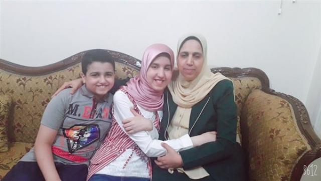 «عطية الله لوالديها».. الأولى على الثانوية الأزهرية: أريد الالتحاق بكلية الشريعة والقانون