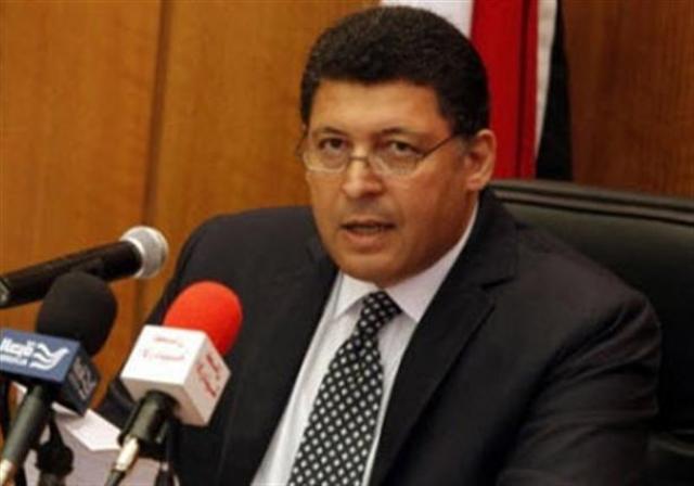 سفير مصر لدى أيرلندا يلتقي وزير الدولة الأيرلندي للتجارة والتوظيف