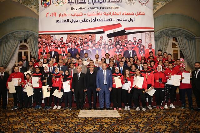 بالصور.. «الكردي» يكرم منتخب مصر للكاراتيه نيابة عن وزير الرياضة