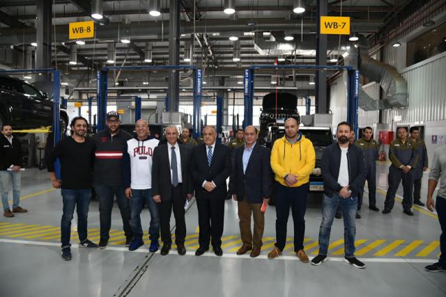 العربية للتصنيع تدعم المبادرات الفردية الإيجابية  وتتكفل بإصلاح وصيانة سيارات الشباب مجانا