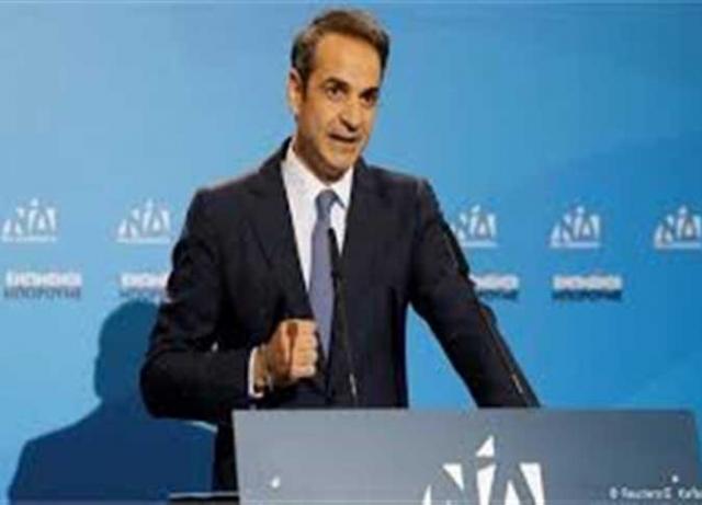 رئيس الوزراء اليوناني يتوقع تعافي بلاده من كورونا في 2021