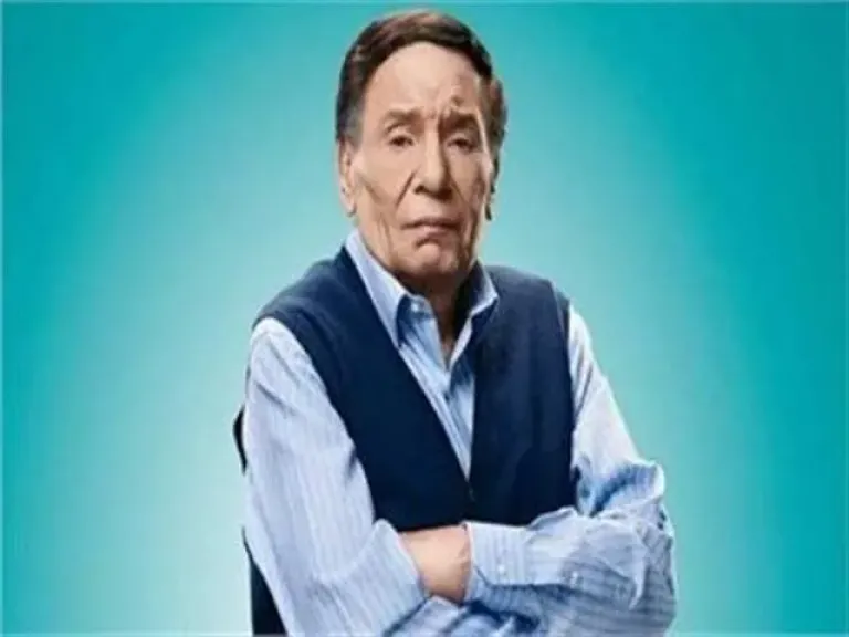 سبب غياب الفنان عادل أمام عن وداع شقيقتة أرملة الراحل مصطفي متولي