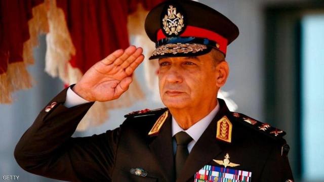وزير الدفاع يشهد المرحلة الرئيسية للمناورة حسم 2020 بالاتجاه الاستراتيجي الغربي