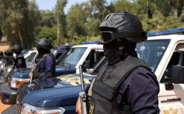 الداخلية تحاصر عصابات النصب وتسقط تجارة السلاح