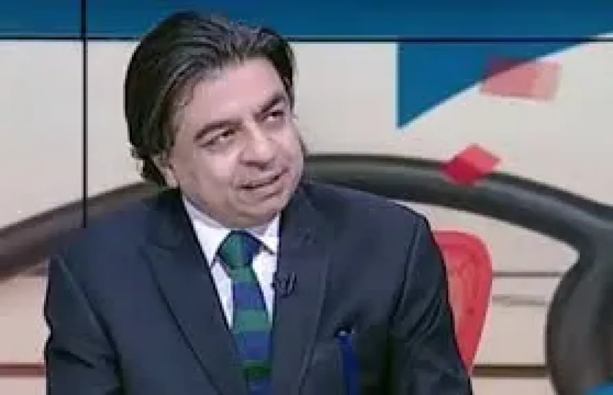 العميد السابق لمعهد القلب يحذر من الإفراط في الطعام خلال رمضان