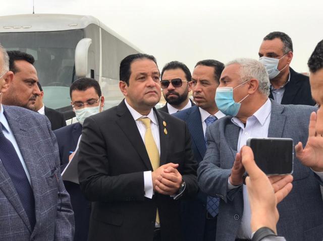 «نقل النواب» يتفقد أعمال تطوير الطرق بمدينة برج العرب الجديدة