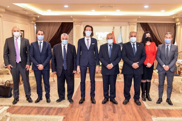 «العربية للتصنيع» و«ألستوم» الفرنسية يبحثا سبل تعزيز التعاون في مجالات السكك الحديدية