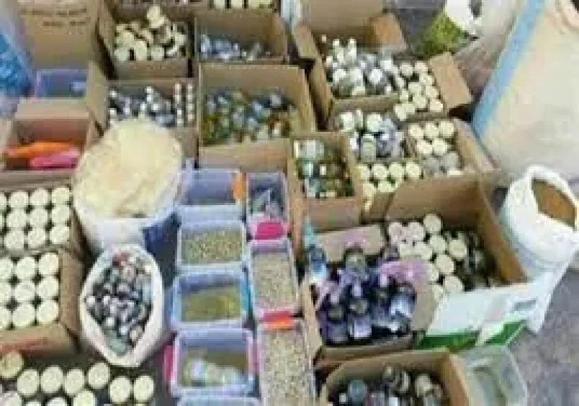 حملات مكثفة على الأسواق في أسيوط.. ضبط 23 مخالفة وغلق أنشطة غير مرخصة بديروط