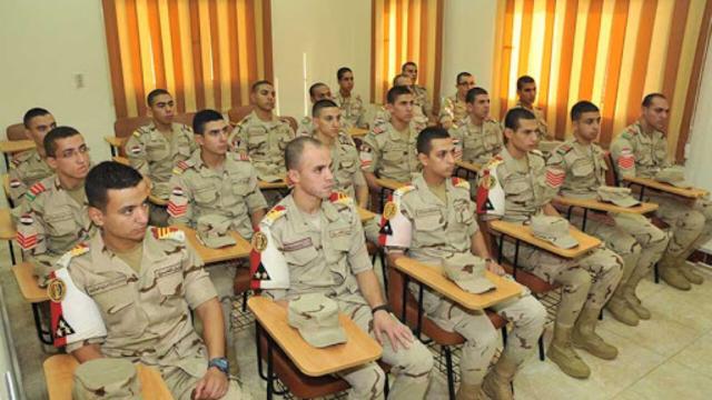 محتالون يستغلون رغبة الطلاب في الالتحاق بالكليات العسكرية.. والقوات المسلحة تقف لهم بالمرصاد