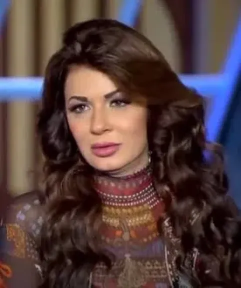 نجلاء بدر تكشف معاناتها القاسية مع التلقيح الصناعي وتفاجئ الجمهور بتكفلها بالأيتام سرًا