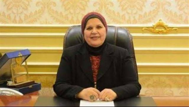 سر تأسيس وحدات الإرشاد الأسرى بالوزارات