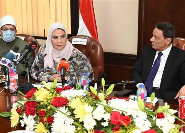 مصر تدشن أكبر قاعدة بيانات للمسنين