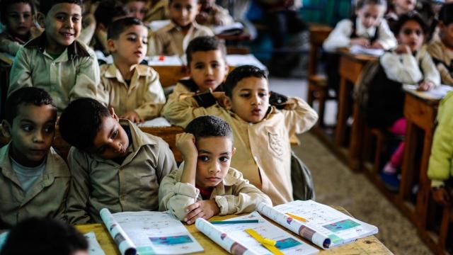 الهلع يسيطر على المنظومة التعليمية تخوفًا من المتحور الجديد