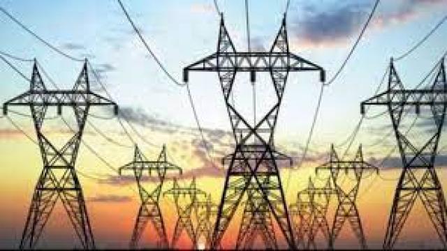 مشروع الربط الكهربائى المصرى يعبر «القارات»