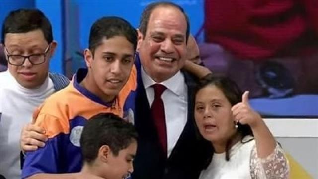 الرئيس يجبر بخاطر ذوى الهمم ويحقق أحلامهم