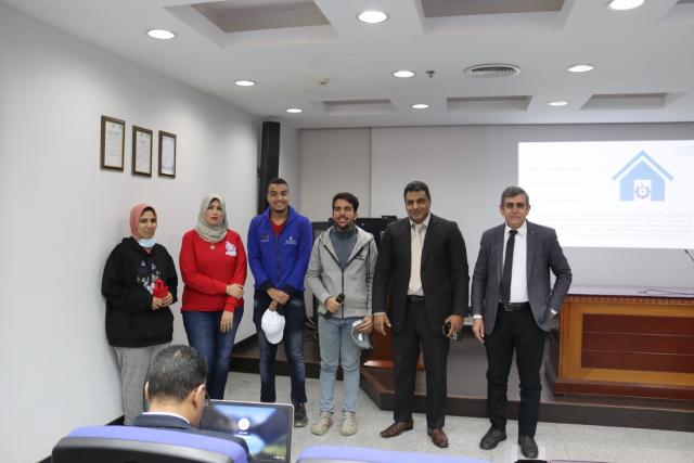 مركز التميز العلمي والتكنولوجي يختتم فاعليات أسبوع ريادة الأعمال