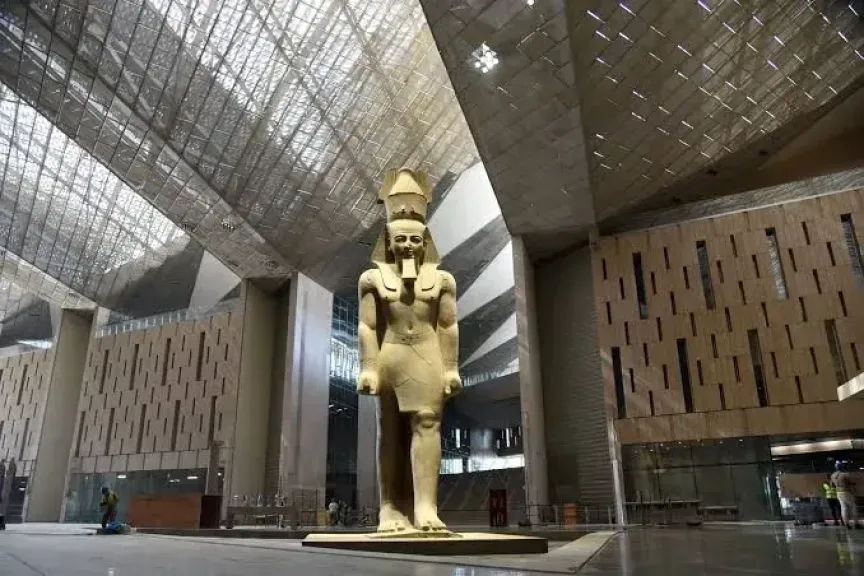 محافظ الجيزة يتابع التجهيزات الخاصة باستعدادات المحافظة لحفل افتتاح المتحف المصري الكبير محافظ الجيزة يتابع التجهيزات الخاصة باستعدادات المحافظة لحفل افتتاح المتحف المصري الكبير