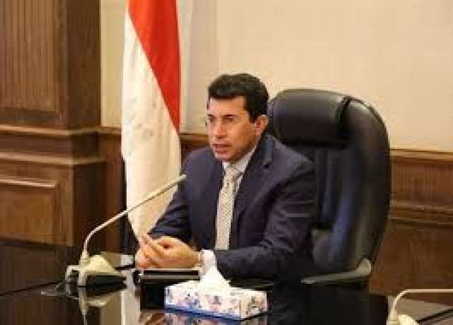 وزير الرياضة يطمئن على استعدادات مباراة الأهلي والوداد واستقبال الجماهير بالمغرب
