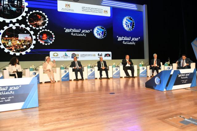 الوزير «مرسي»: وزارة الإنتاج الحربي واحدة من أكثر الجهات التصنيعية التي استفادت من مؤتمرات «مصر تستطيع»