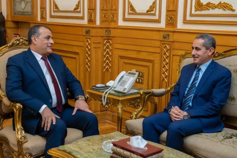 وزير الدولة للإنتاج الحربي يلتقي  محافظ الغربية لمتابعة موضوعات التعاون