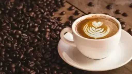 من دون توتر أو عصبية.. 5 نصائح لتقليل الكافيين خلال الصيام