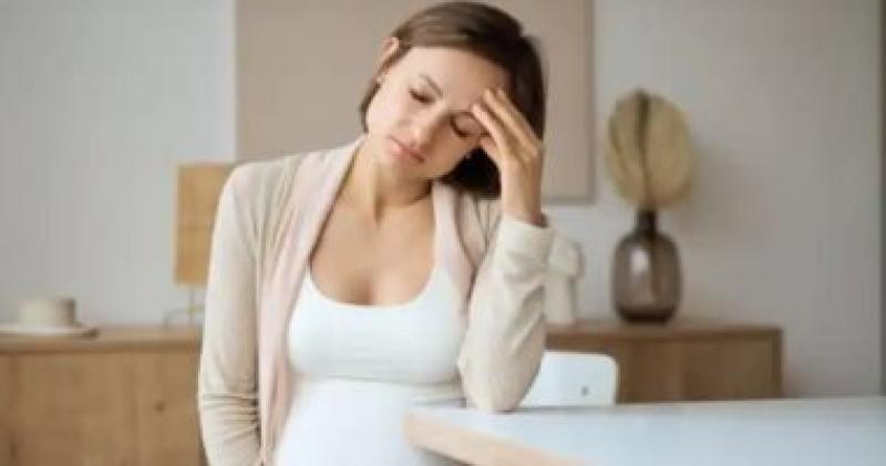 التدخين واختلال التوازن الهرموني من أسباب الحمل خارج الرحم.. اعرفى الأعراض