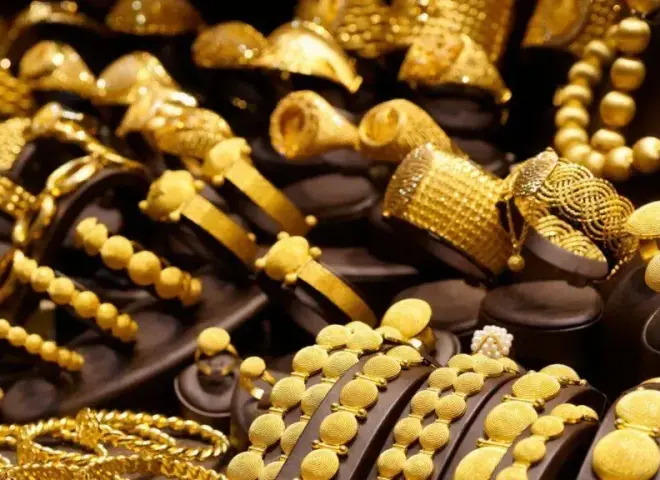 مفاجأة في أسعار الذهب اليوم.. عيار 21 ينهار والدولار يضغط على السوق