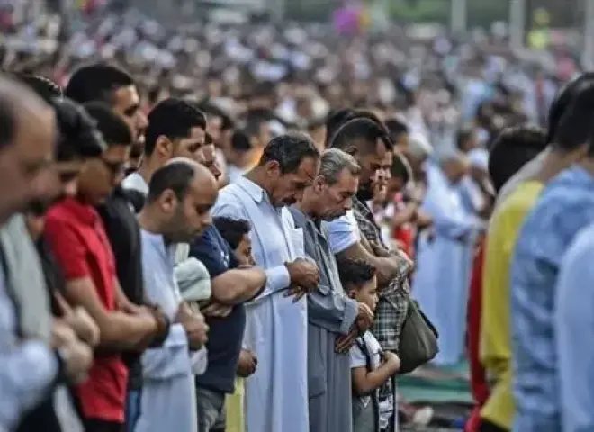 موعد صلاة عيد الفطر في القاهرة والمحافظات.. المواقيت كاملة