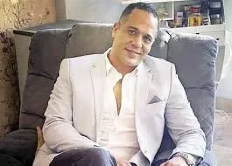 فتاة تكشف موقفًا إنسانيًا مؤثرًا للفنان مصطفى درويش: ساعدني دون أن يعرفني