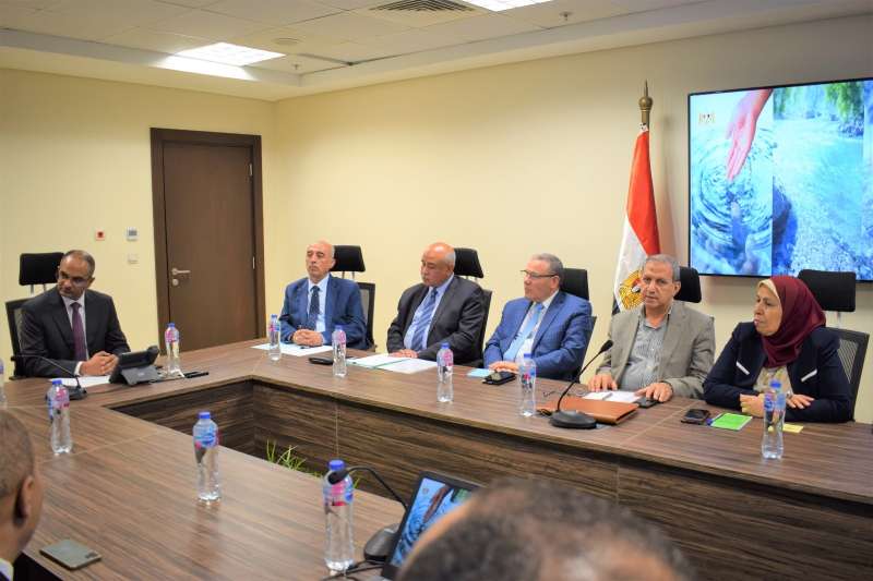 نائب وزير الاسكان يبحث مع ممثلي شركة كرواتية وأخرى سعودية التعاون المشترك
