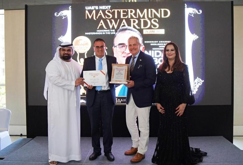 مؤسس ومدير عام مجموعة “أورينت بلانيت” يفوز بجائزة فخرية عن فئة التميّز في الاستشارات الإعلامية