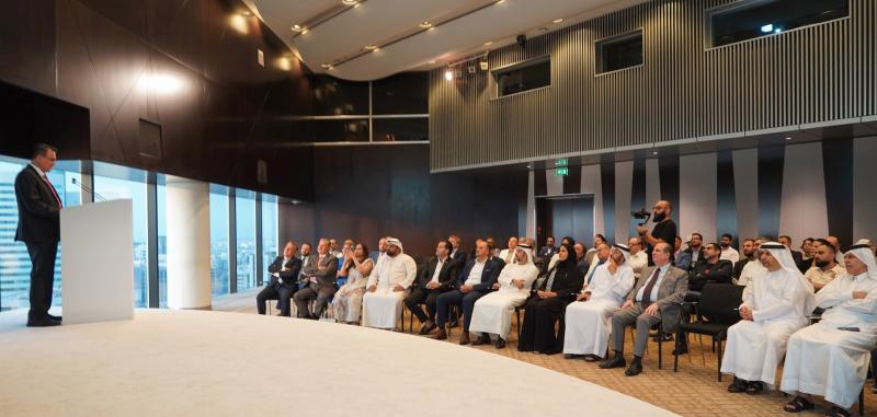 نضال أبوزكي يطلق كتابه الجديد بعنوان ”المدن الذكية في العالم العربي وتأثيراتها الاقتصادية والاجتماعية”