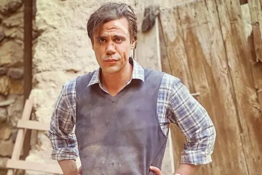 محمد إمام إلى أوروبا مع فريق «الكينج» لتصوير المشاهد الخارجية